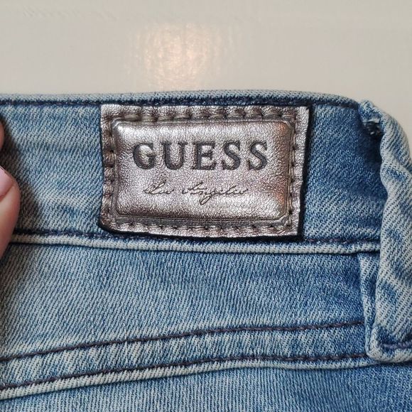 GUESS Jeans, Skinny, Size 27, Metal buckle Loops, Stretchy, Excellent Condition! - Picture 7 of 10